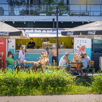 Ogr&oacute;dek letni Foodtrucki
