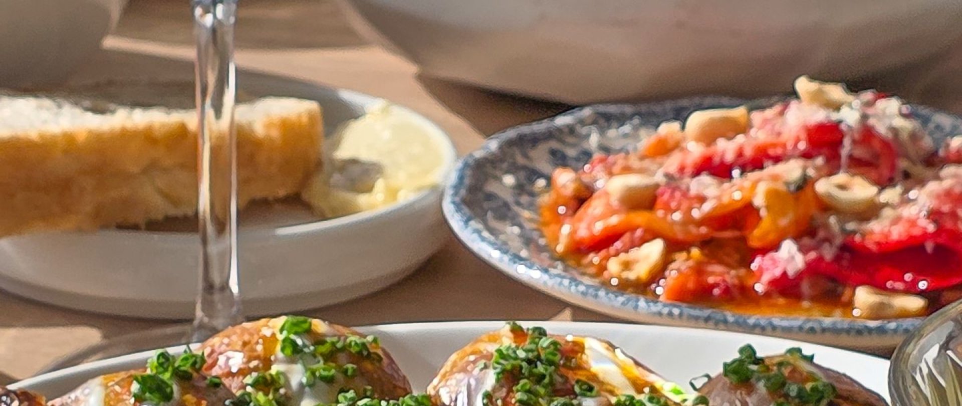 Dlaczego warto wybierać restauracje z sezonowym menu?