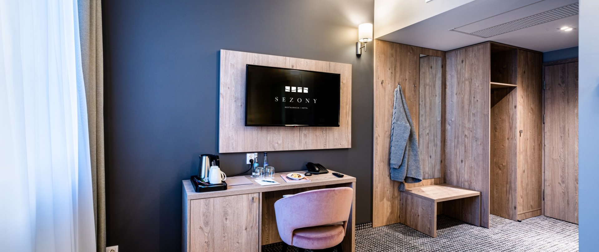 Pokój standard bez tajemnic – czego się spodziewać, rezerwując komfort w Hotelu Sezony