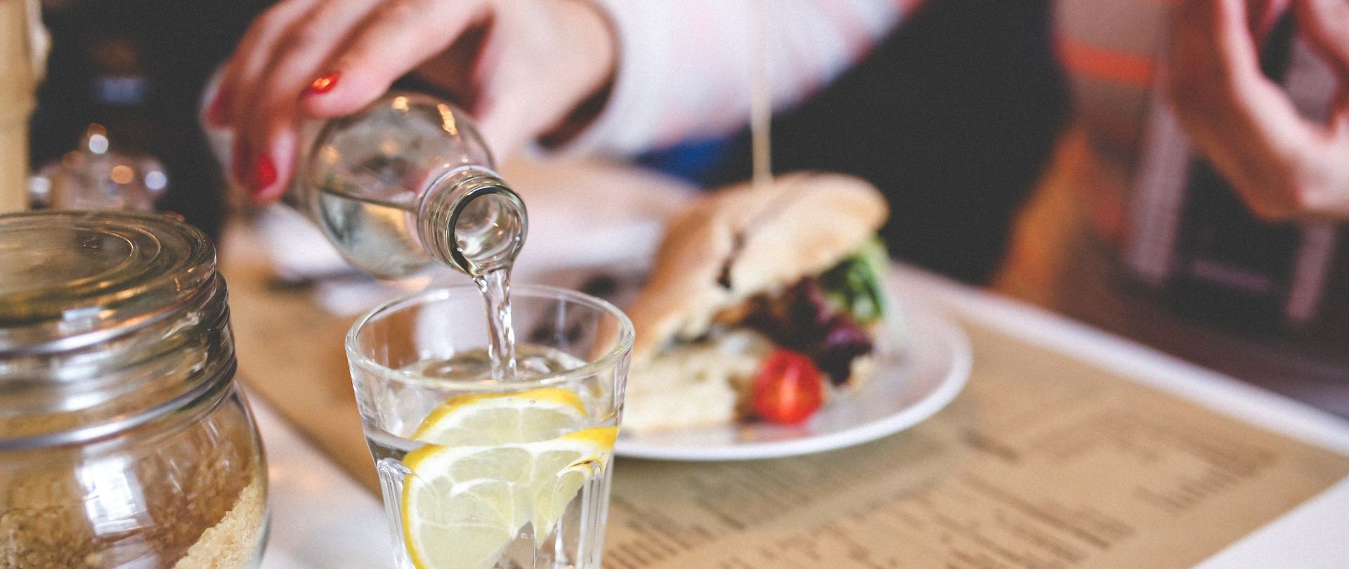 Gdzie zjeść we Władysławowie? Przewodnik po najlepszych restauracjach i barach