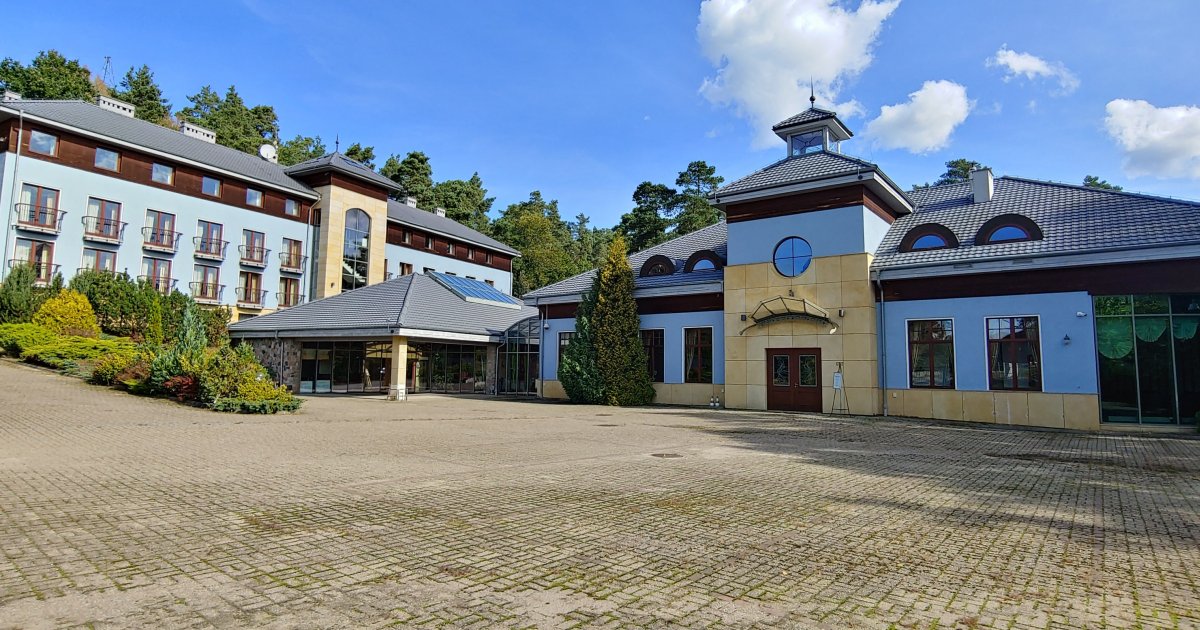 Hotel 4 Pory Roku in Straszyn, Poland