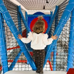 Surroundings & amenities