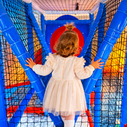 Surroundings & amenities