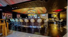 The Moment Lounge&Bar