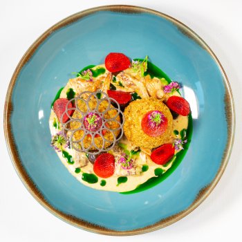 Skontaktuj się z nami, czekamy na Ciebie!