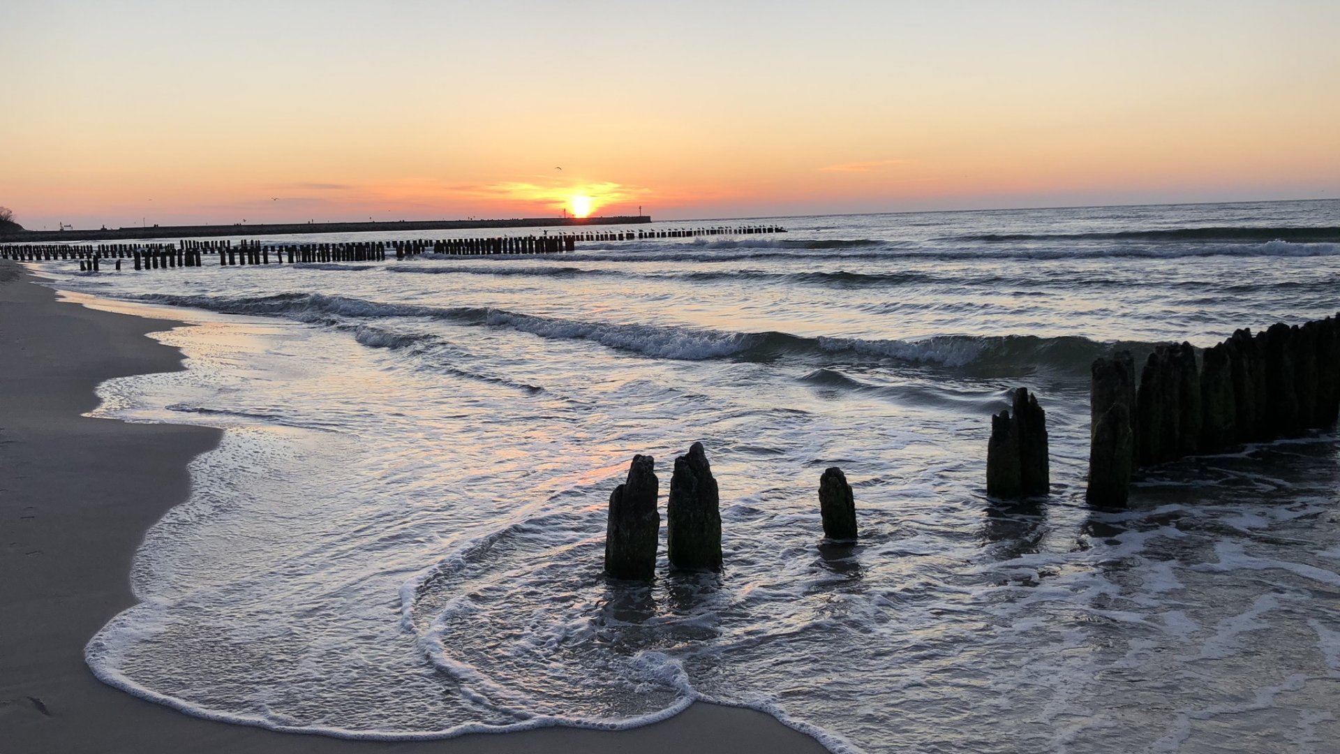Aparton, Ustka-Przewłoka