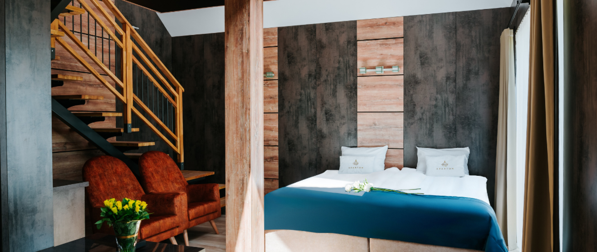 Aparton, Ustka-Przewłoka