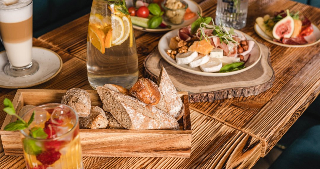 bufet z finger foods na przyjęcia