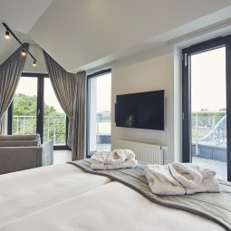  Stylish hotel room with loft lighting in podgórze hotel