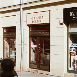 classic pastry shop n cracow