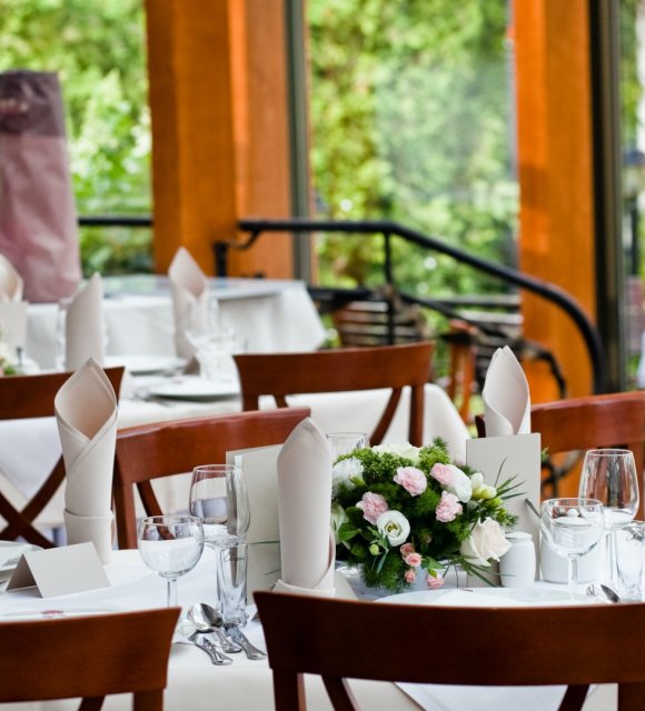 Sale z pięknym widokiem i blisko natury