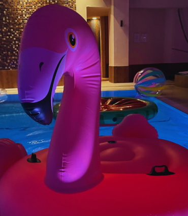 Women&rsquo;s Day in Exotic Style &ndash; An Oriental Pool Party!