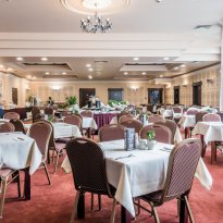 Nice service, rich menu, I am pleased with the stay"