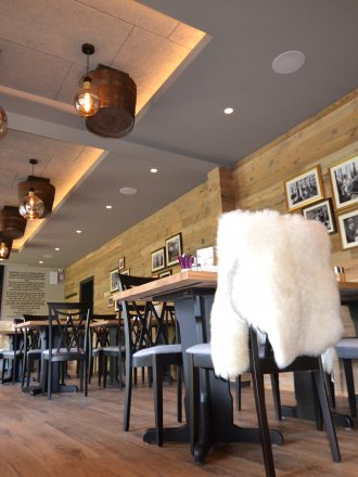 Wir freuen uns darauf, Sie in unserem Restaurant begrüßen zu dürfen.