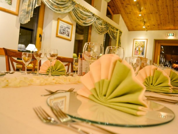 Table decorations, napkins
