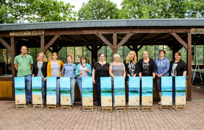 With a certified painting teacher