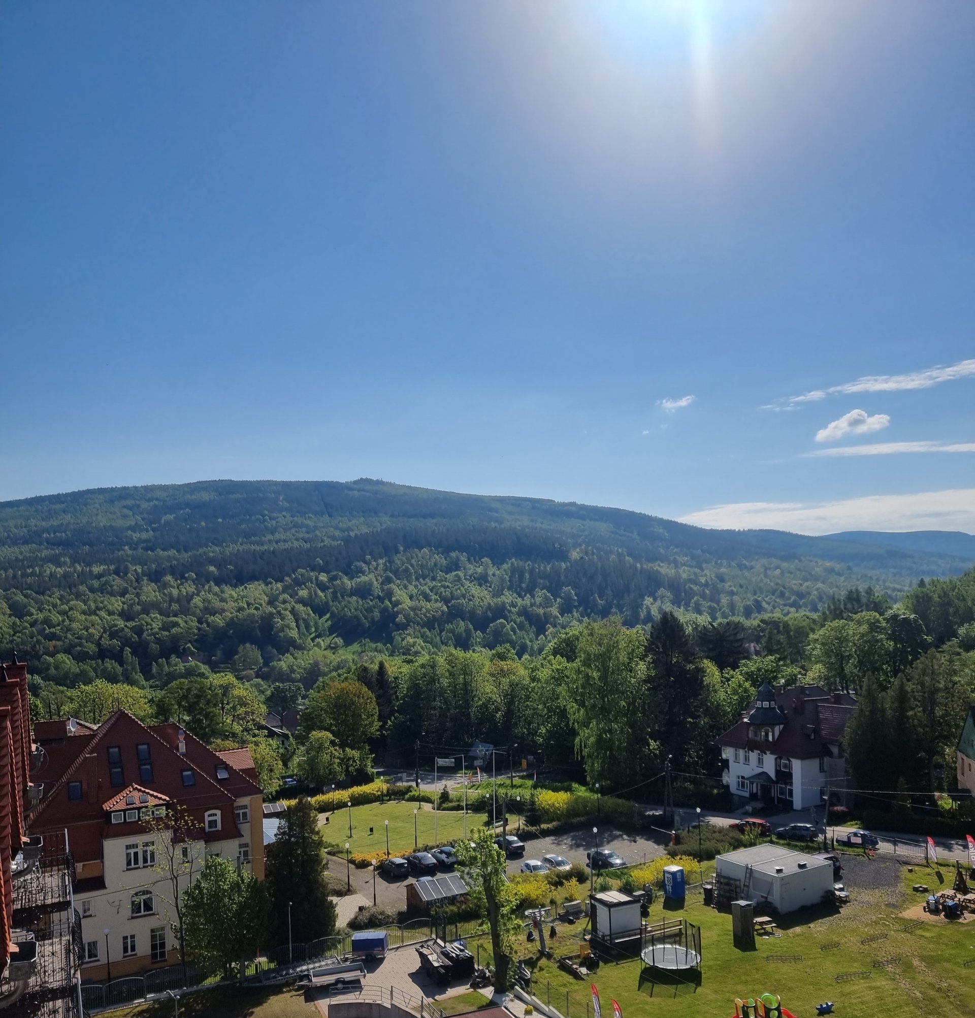 Předpisy upravující pobyt nezletilých osob
