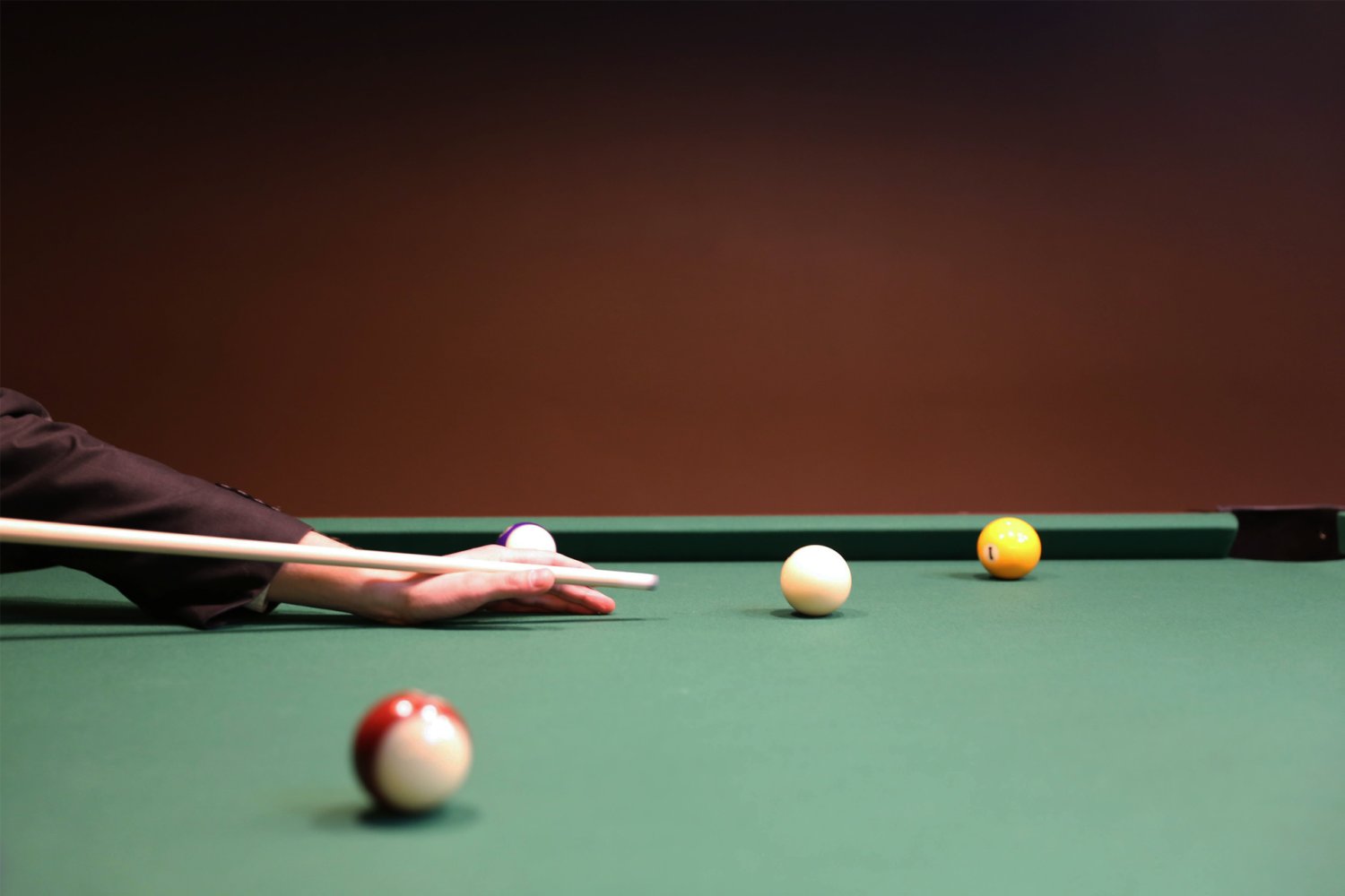 Zimowy wieczór idealny – kolacja, bilard i relaks w saunie