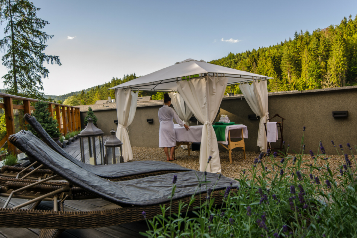 Kosmeceutyki MEDESTHETIC z naszego SPA do domu w sprzedaży online