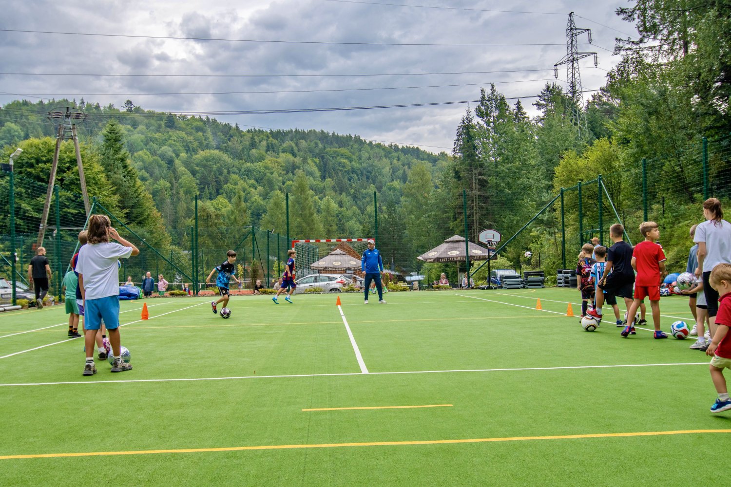 Treningi piłkarskie z gwiazdami futbolu w Czarnym Potoku