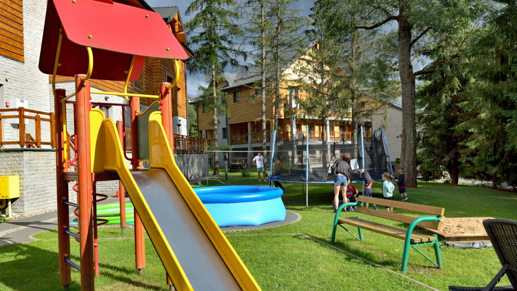 Gdzie na wakacje z niemowlakiem? Doradzamy świeżo upieczonym rodzicom!