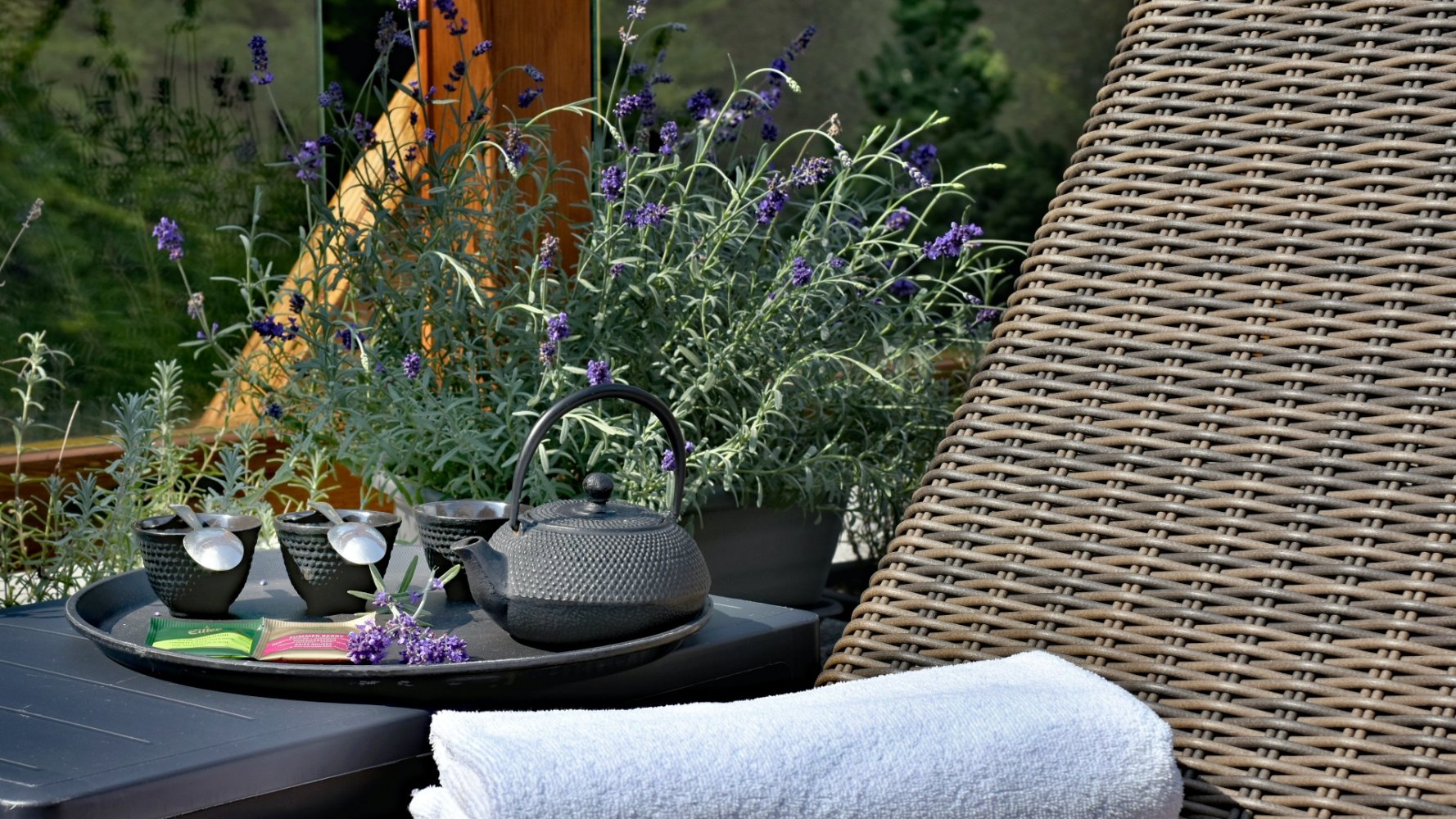 Kąpiel borowinowa – opis zabiegu, na co pomaga i jakie ma właściwości