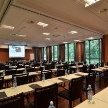 Wyposażenie sali konferencyjnej, które wpływa na sukces wydarzenia - co wziąć pod uwagę?