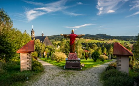 Tylicka Golgota - 11 km od hotelu (17 min. autem)