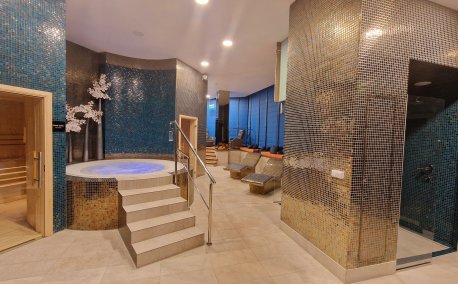 Strefa saun VIP 18+ 