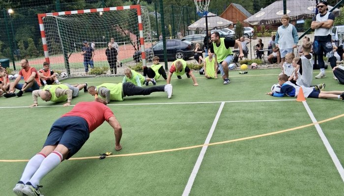 Treningi piłkarskie z gwiazdami futbolu w Czarnym Potoku