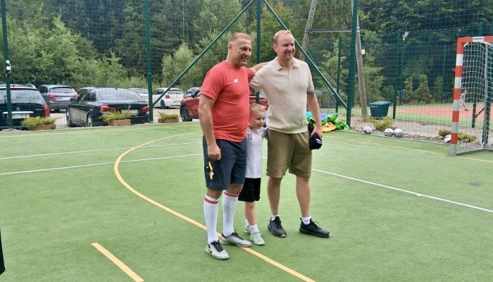 Treningi piłkarskie z gwiazdami futbolu w Czarnym Potoku