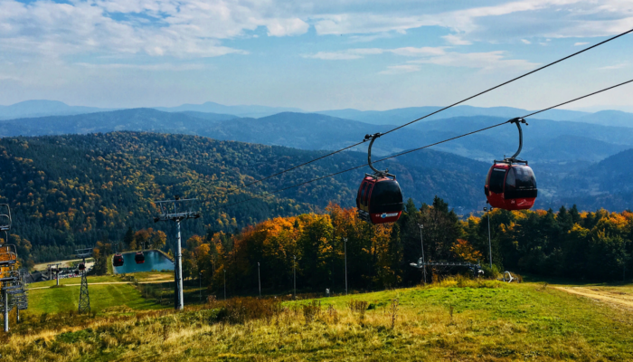 Dni wolne od pracy 2023. Sprawdź, jak je wykorzystać i wydłużyć sobie urlop