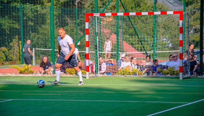 WIELKI MECZ Czarny Potok vs Gwiazdy Sportu i Muzyki 