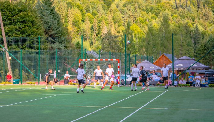 WIELKI MECZ Czarny Potok vs Gwiazdy Sportu i Muzyki 