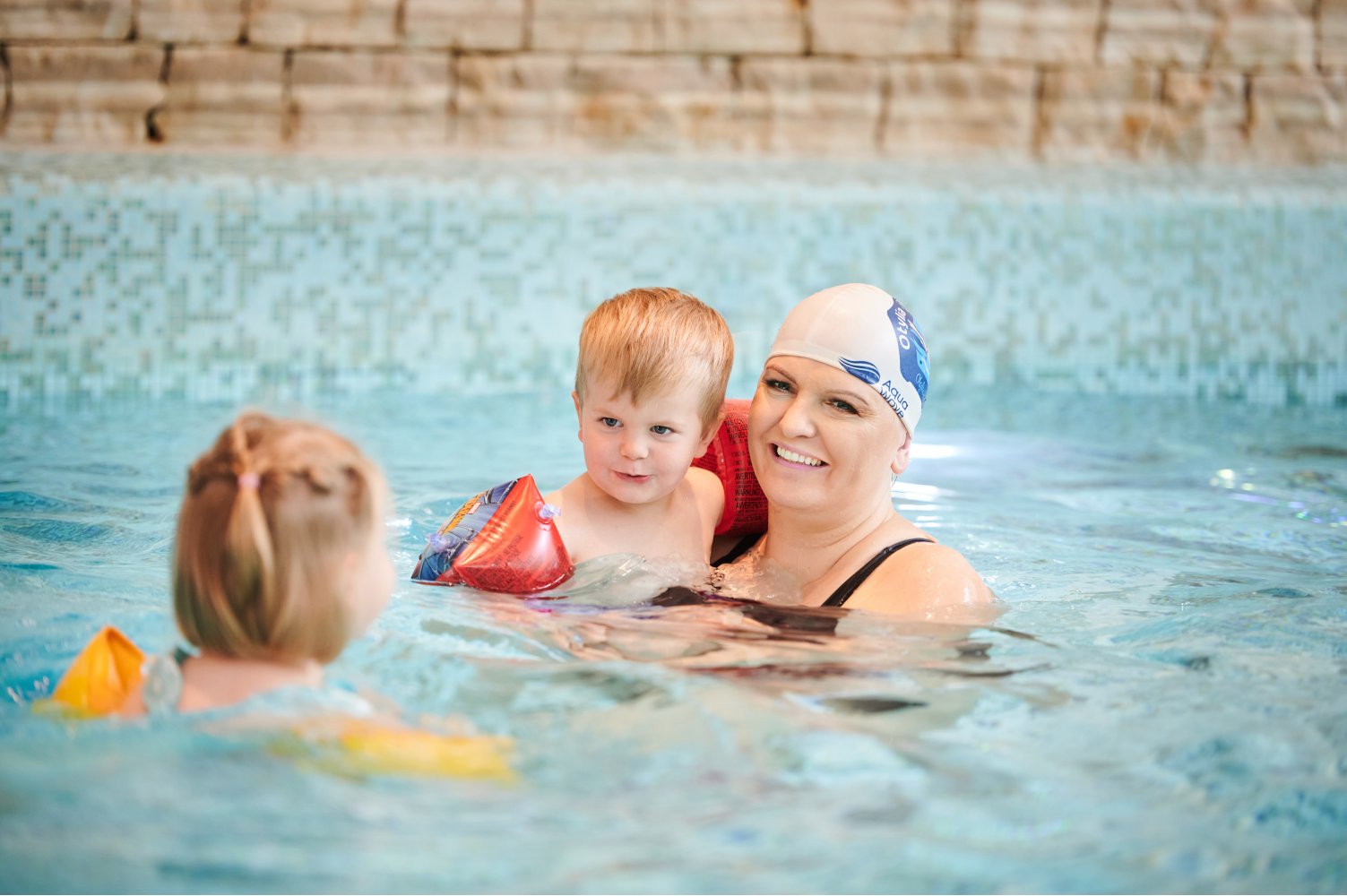 / 18 FEBRERO / Actividades en la piscina con Otylia Jędrzejczak y espectáculo de ilusionismo.