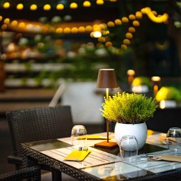 /20 MAJA/ Wieczór grecki w restauracji Aruana w Ogrodzie