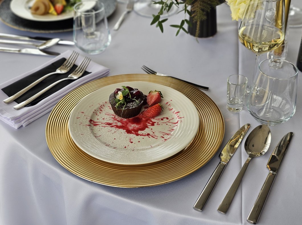 VYNIKAJÚCE SVADOBNÉ MENU