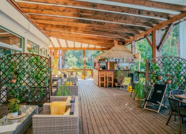 Restauracja Wiatr i Woda nad jeziorem Tajty 