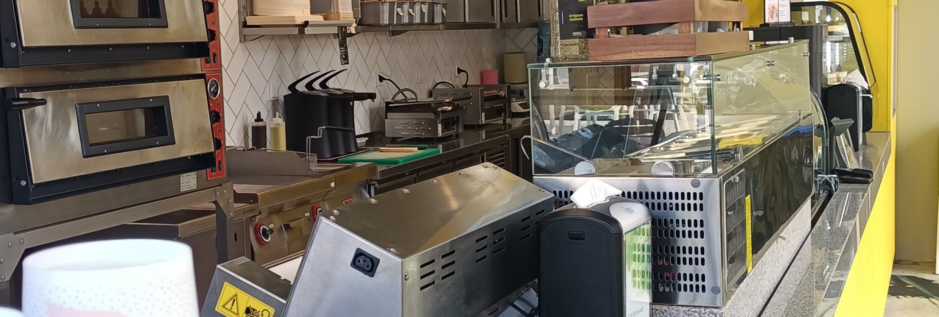 MAJÓWKA 2023 / FAST FOOD 