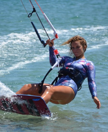 Kitesurfing