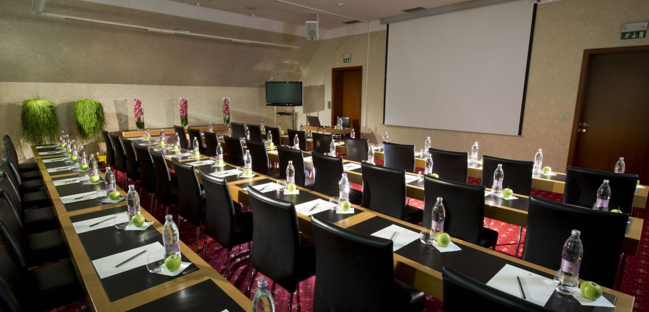 Meetings - Gallery big slider