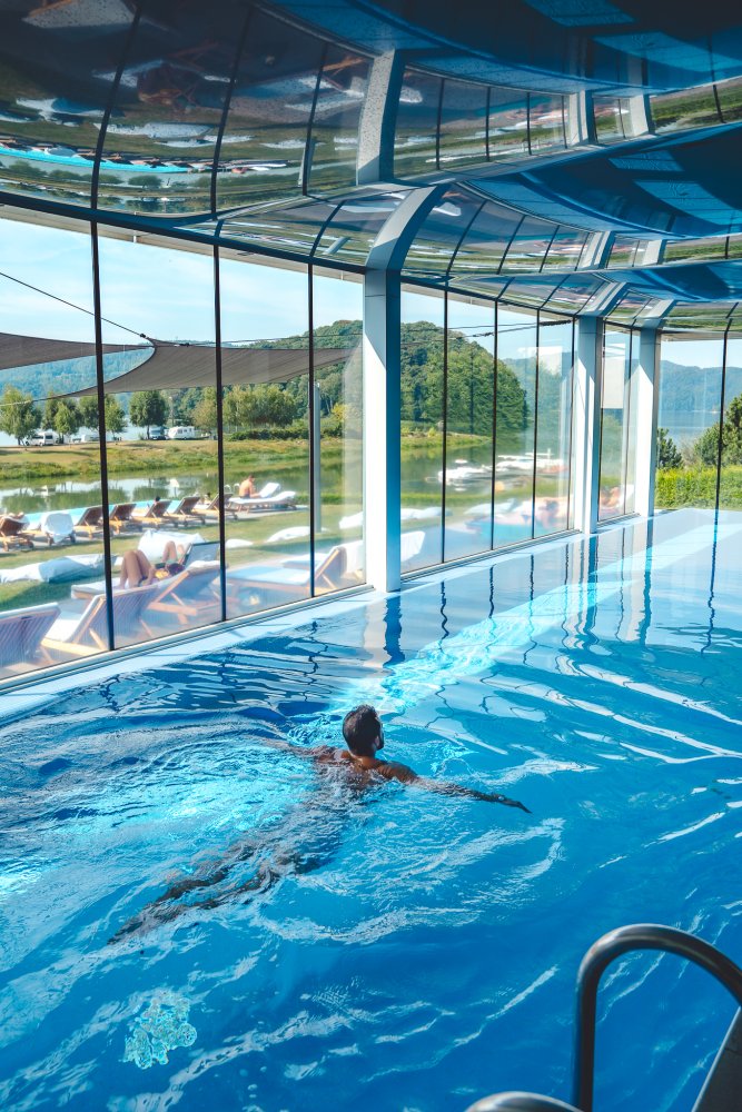 Hotel z kręgielnią i basenem &ndash; najlepsze połączenie tylko w Lemon Resort (oferta 2026)