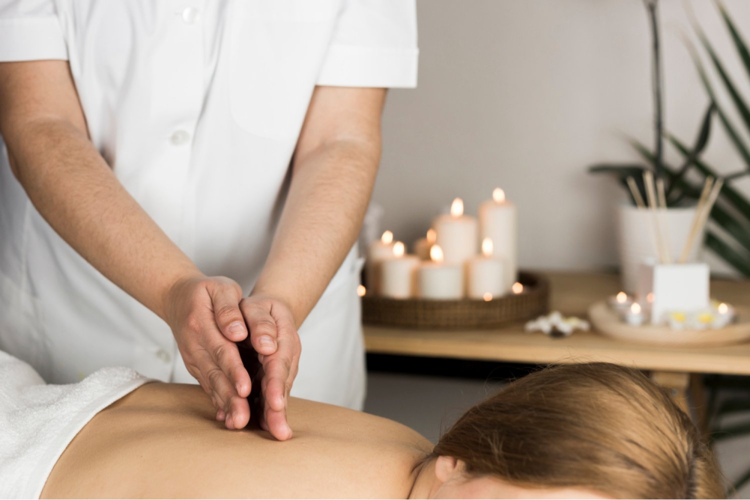 Therapeutic Back and Lumbar Massage – How to Improve Your Wellbeing During a Hotel Stay