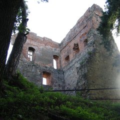 Ruiny zamku w Melsztynie