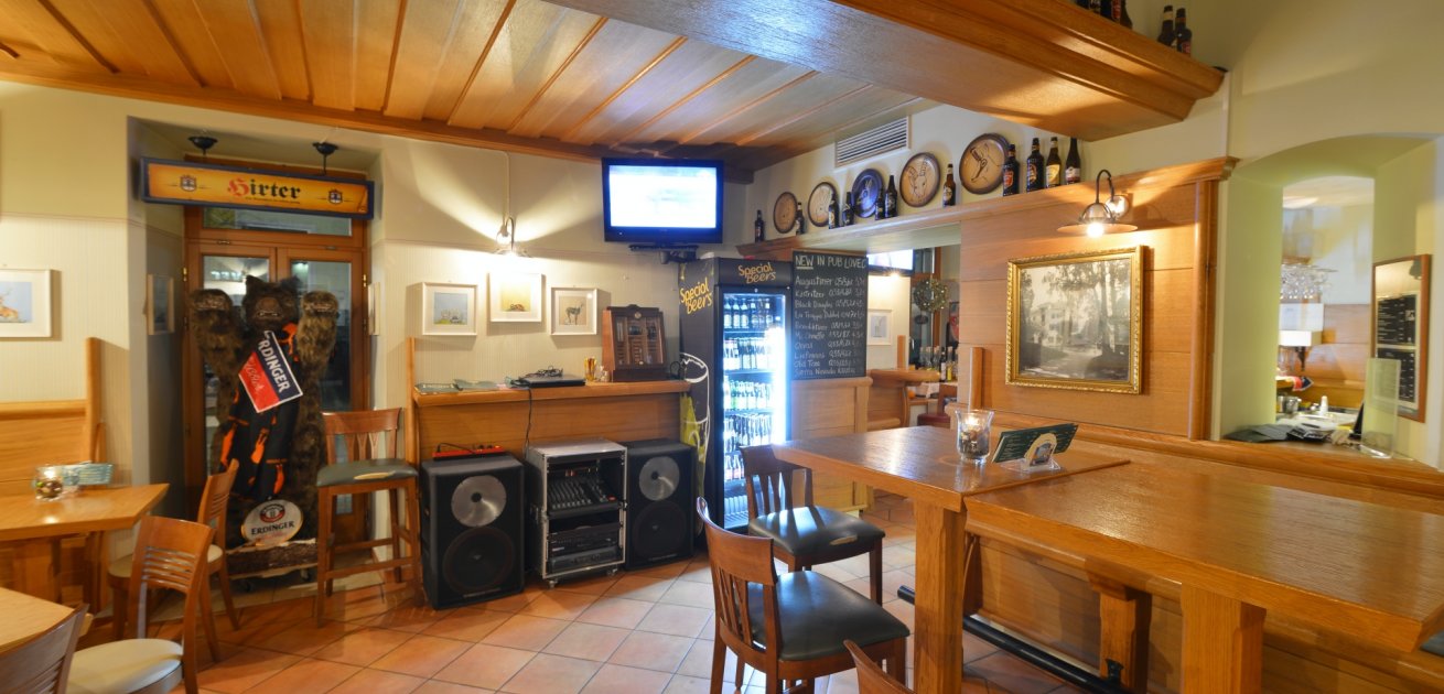 Pub Lovec - Gallery big slider