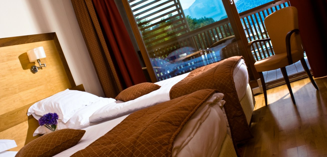 Twin Room with Lake view