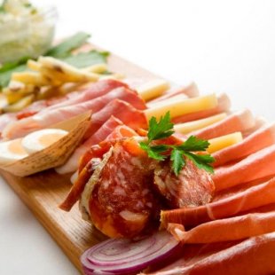 Hotel Lovec Pub Lovec food