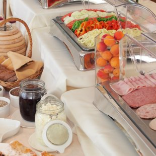 Hotel Lovec breakfast food