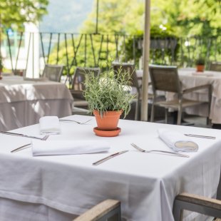 Hotel Lovec Grill restaurant terrace