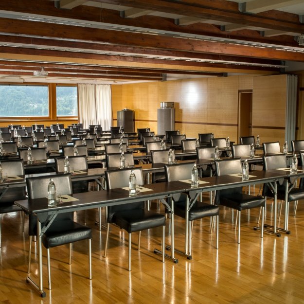 Hotel Lovec meeting room Panorama